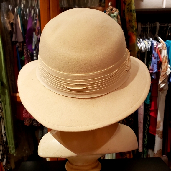 Accessories Vintage Cream Felt Hat Poshmark